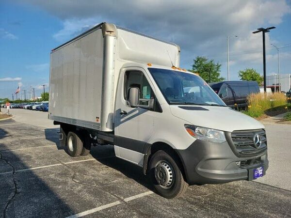 2022 Mercedes-Benz Sprinter Cab